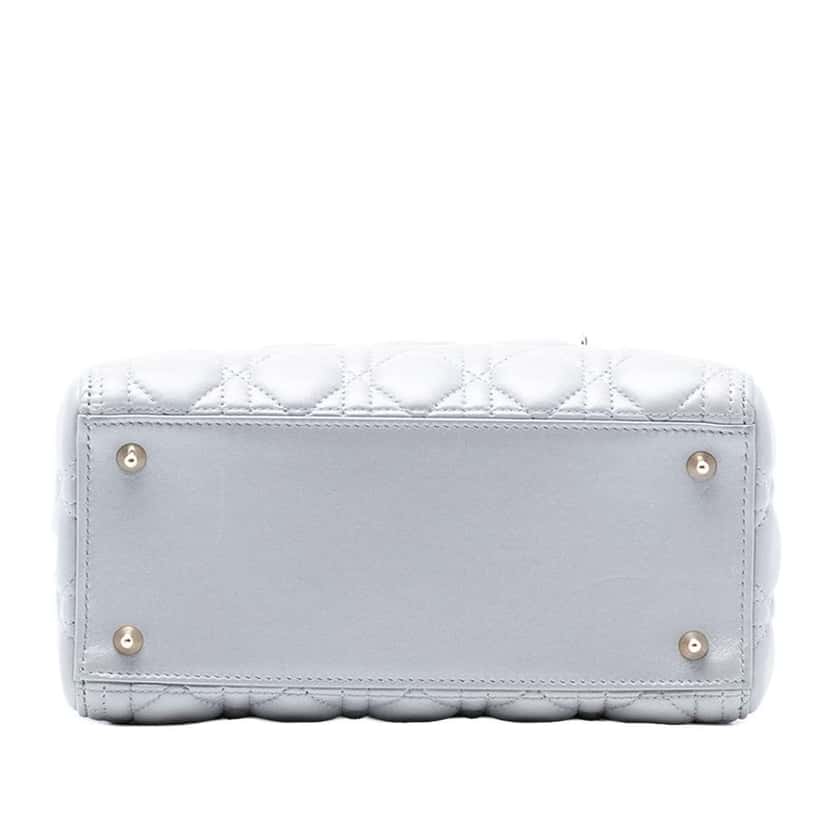 Dior Medium Pearlescent Lambskin Cannage Lady Dior Grey Leather Good condition - Inside View