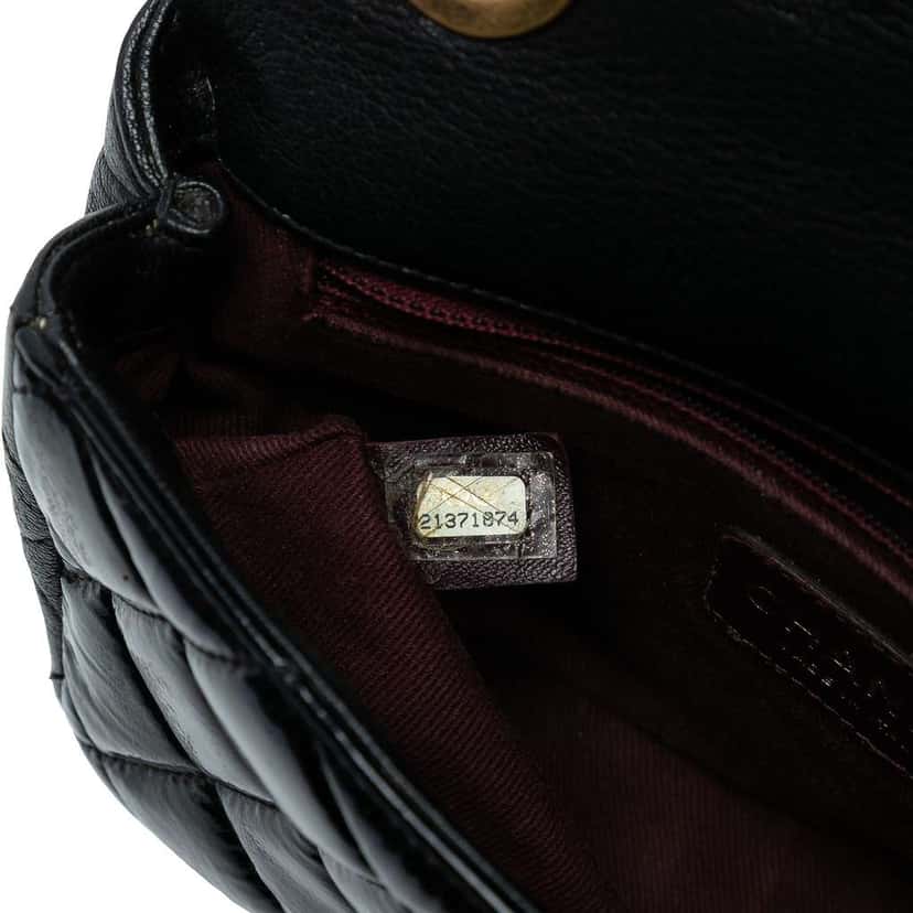 Chanel Paris-Salzburg Small Patent and Goatskin CC Eyelet Flap Black Leather Good condition - Box View