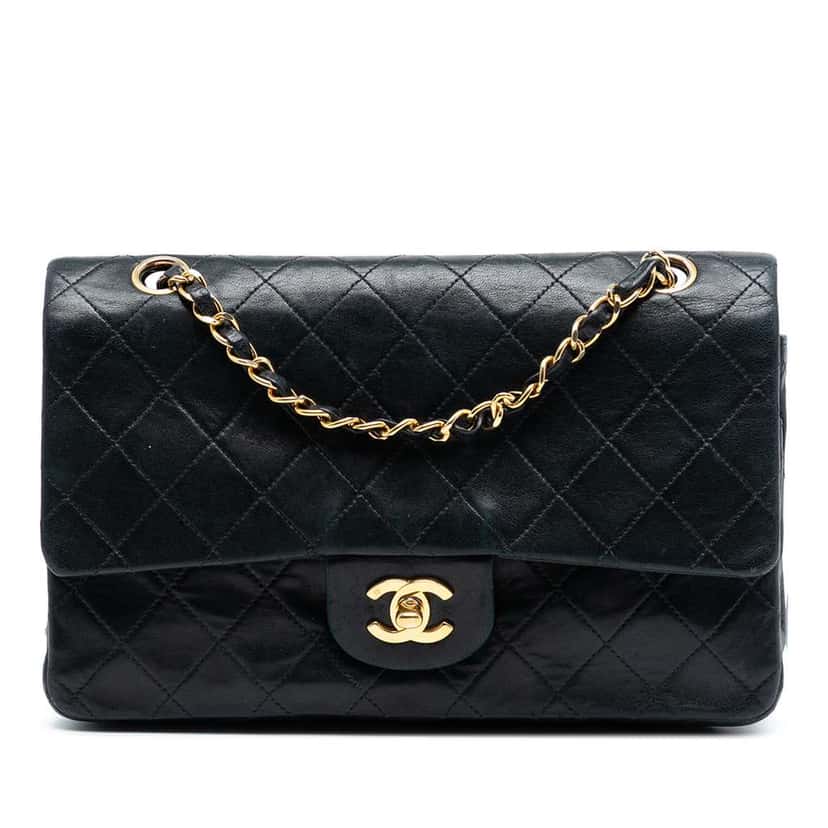 Chanel Medium Classic Lambskin Double Flap Black Leather Good condition - Front View
