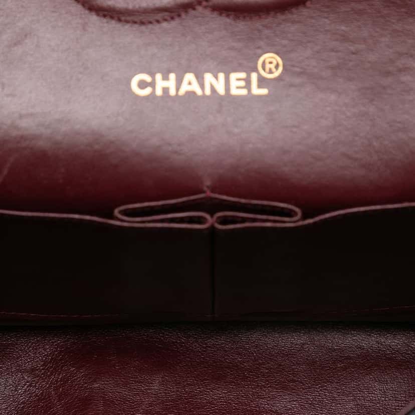 Chanel Medium Classic Lambskin Double Flap Black Leather Good condition - Model View