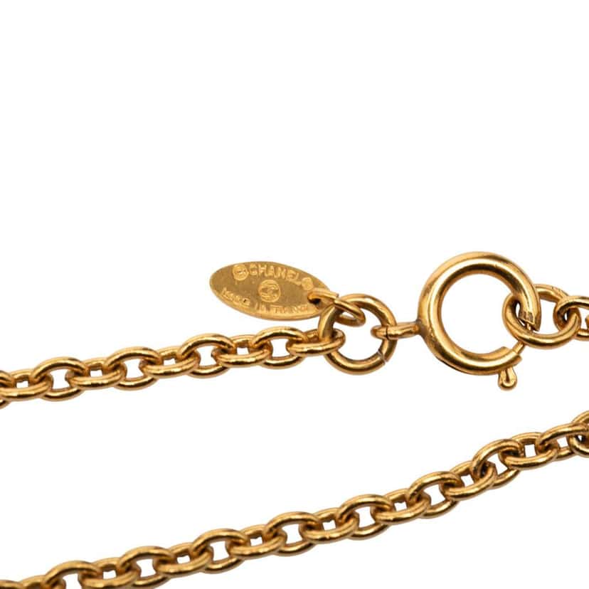 Chanel CC Gold Plated Diamond Shape Pendant Necklace Gold Metal Good condition - Box View