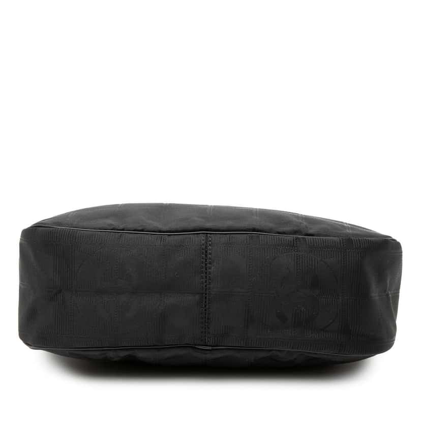 Chanel New Travel Line Nylon handbag Black Good condition - Inside View