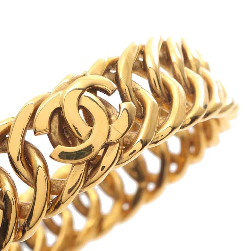 Chanel CC Gold Plated Chain Link Bangle Bracelet Gold Metal Good condition - Model View