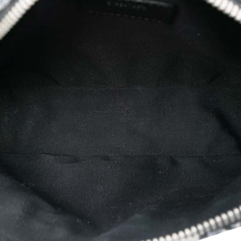 Dior Oblique Canvas Safari Crossbody Blue Canvas Good condition - Model View