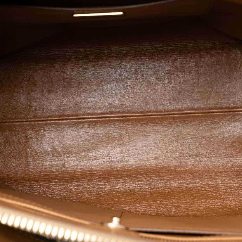 Prada Saffiano Cuir Satchel Brown Leather Very good condition - Model View