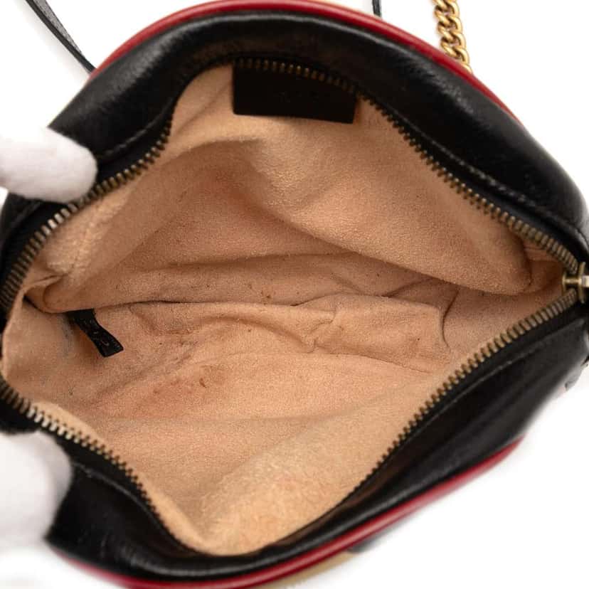Gucci Mini GG Marmont Matelasse Leather Torchon Round Crossbody Black Leather Very good condition - Model View