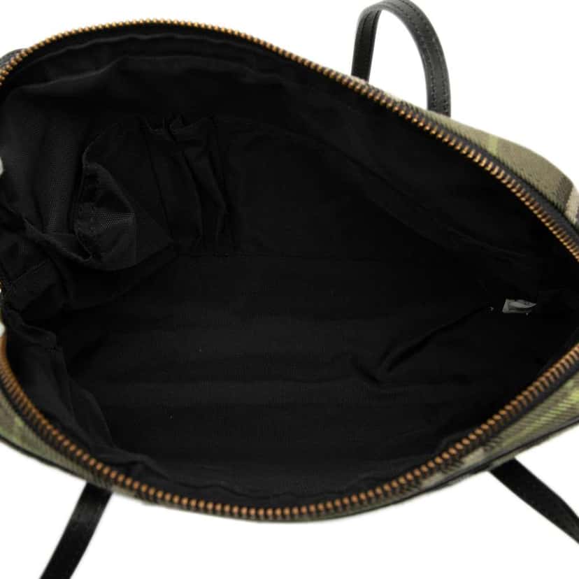 Burberry Nova Check Canvas Shoulder Bag Green Canvas Good condition - Model View