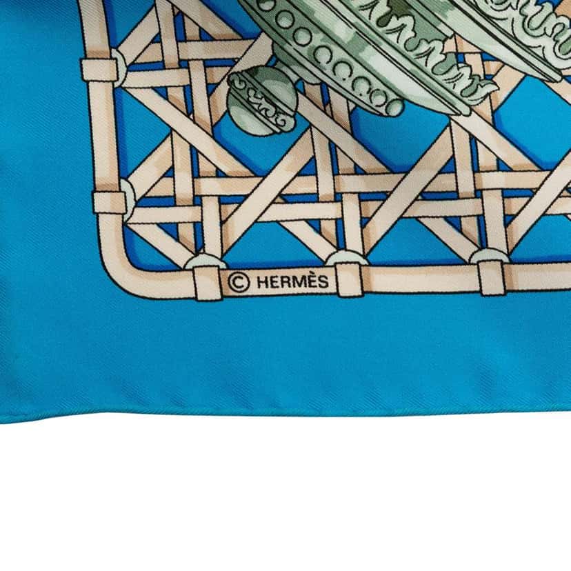 Hermès Feux de Route Silk Scarf Blue Silk Good condition - Model View