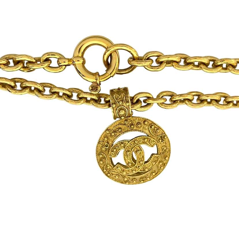 Chanel CC Gold Plated Medallion Chain Necklace Gold Metal Very good condition - Inside View