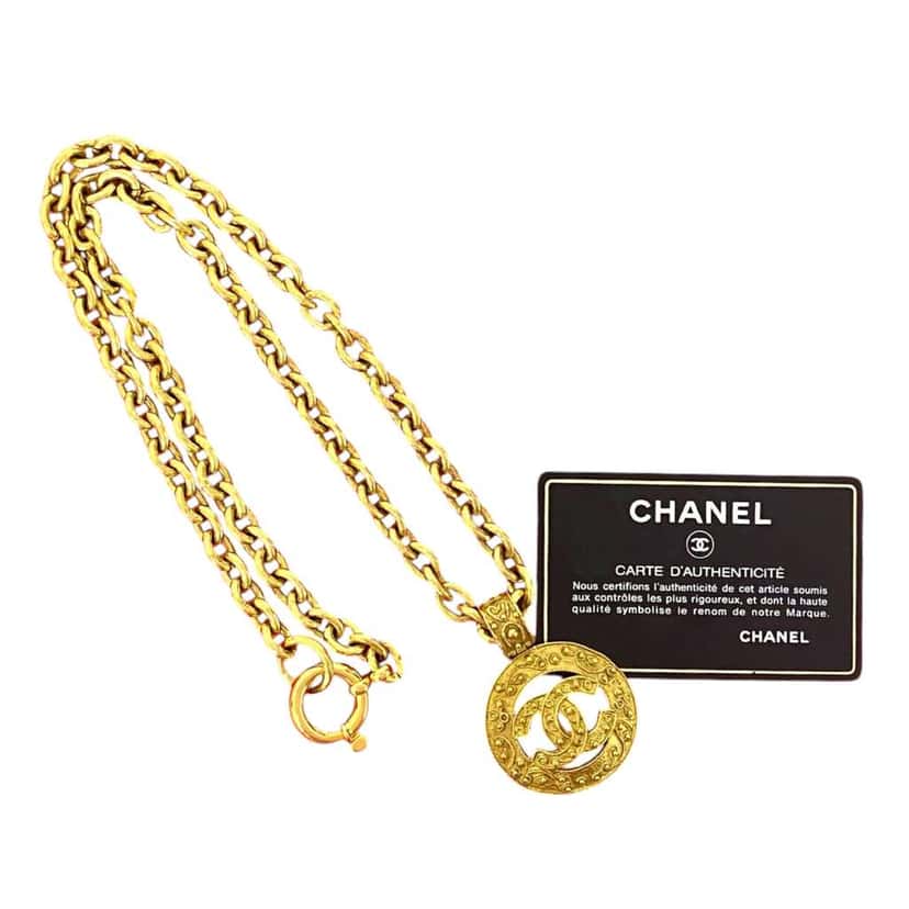 Chanel CC Gold Plated Medallion Chain Necklace Gold Metal Very good condition - Box View