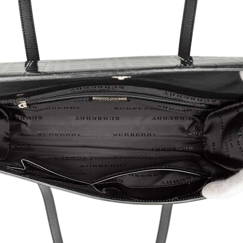 Burberry House Check Embossed Patent Shoulder Bag Black Leather Good condition - Model View