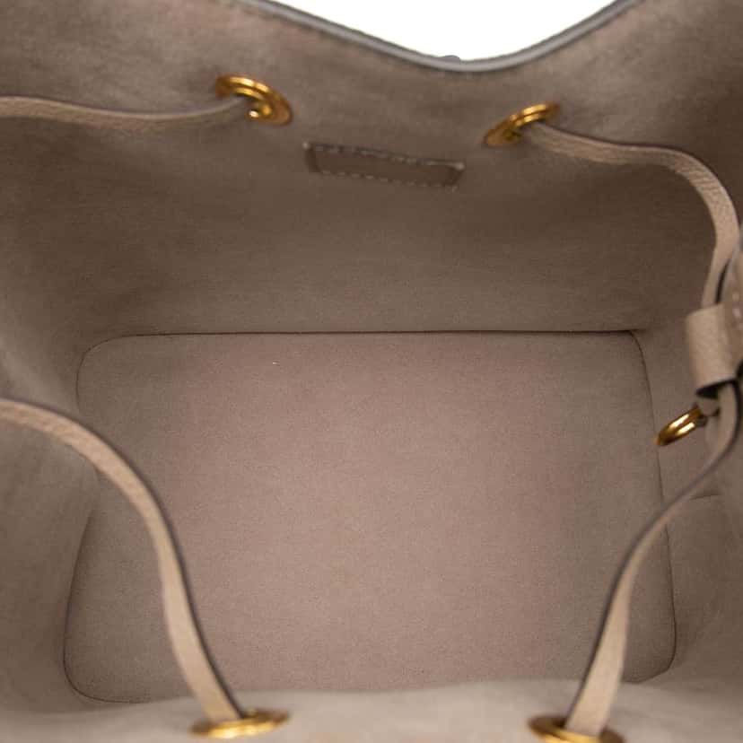 Louis Vuitton Monogram Giant Bicolor Empreinte Neonoe MM Brown Leather Good condition - Model View