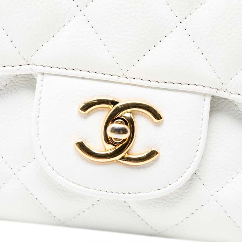 Chanel Jumbo Classic Caviar Single Flap White Leather Good condition - Box View