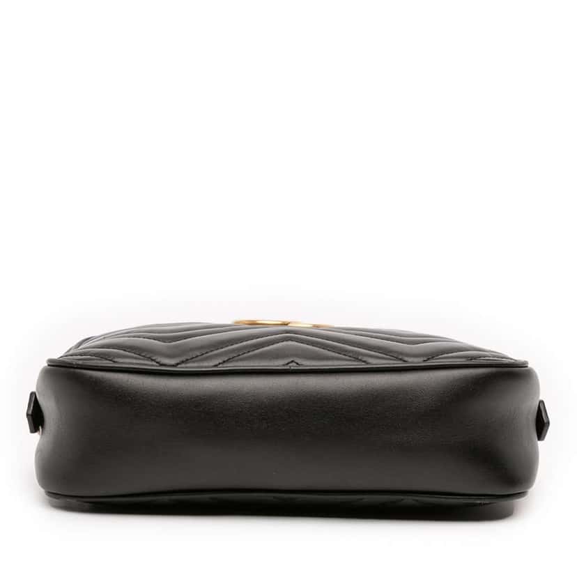Gucci Small GG Marmont Matelasse Leather Crossbody Black Leather Good condition - Inside View