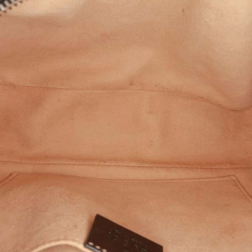 Gucci Small GG Marmont Matelasse Leather Crossbody Black Leather Good condition - Model View