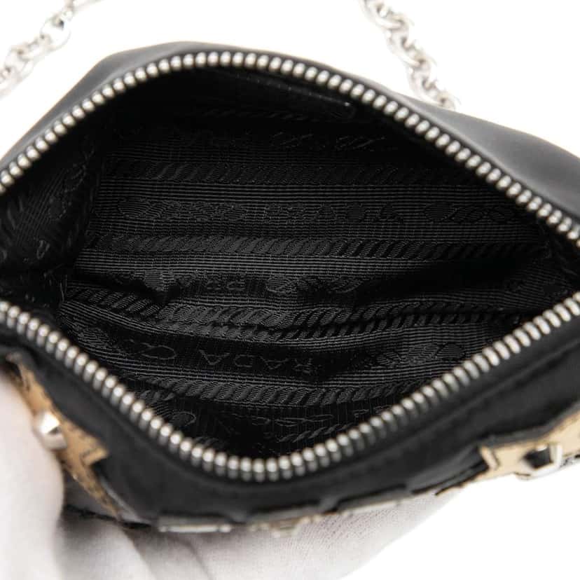 Prada Tessuto Saffiano Robot Chain Shoulder Bag Black Good condition - Model View