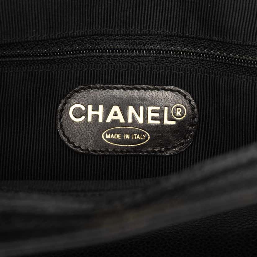 Chanel Triple CC Caviar Shoulder Bag Black Leather Good condition - Box View