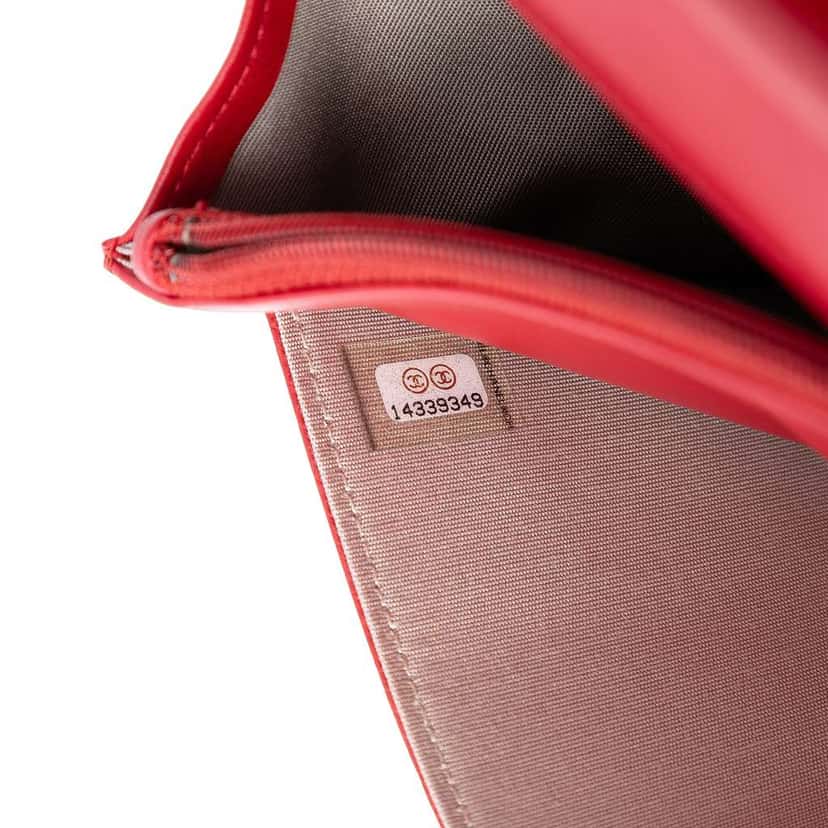 Chanel CC Caviar Wallet On Chain Red Leather Good condition - Box View