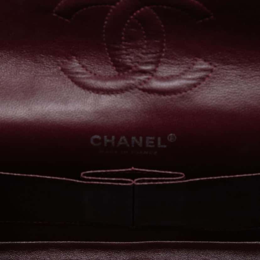 Chanel Medium Classic Lambskin Double Flap Black Leather Good condition - Model View