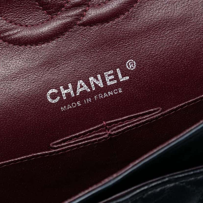 Chanel Medium Classic Lambskin Double Flap Black Leather Good condition - Box View