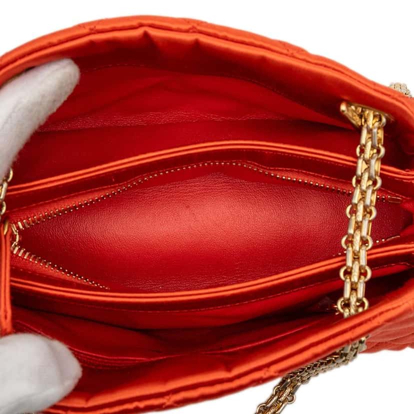 Chanel Small Satin Just Mademoiselle Bowling Bag Red Satin Good condition - Model View