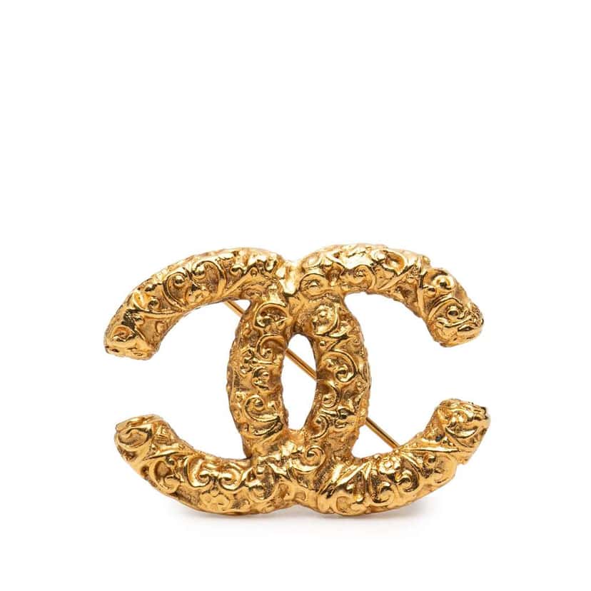 Chanel CC Gold Plated Baroque Embossed Logo Brooch Gold Metal Very good condition - Front View