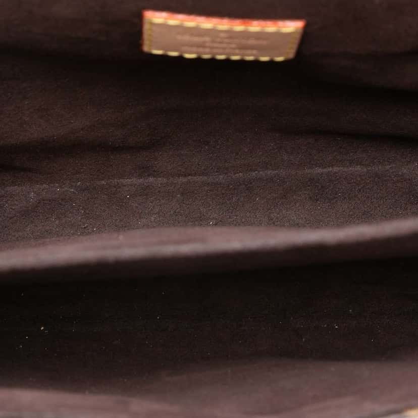 Louis Vuitton Monogram Pochette Metis Brown Good condition - Model View