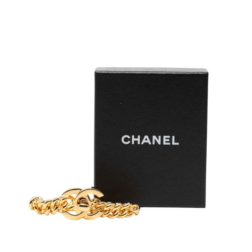 Chanel CC Gold Plated Turn Lock Bracelet Gold Metal Good condition - Box View