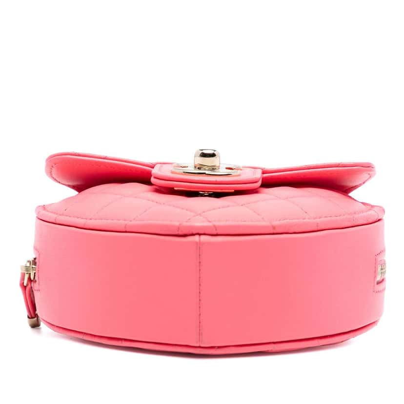 Chanel Mini Lambskin CC in Love Heart Crossbody Pink Leather Good condition - Inside View