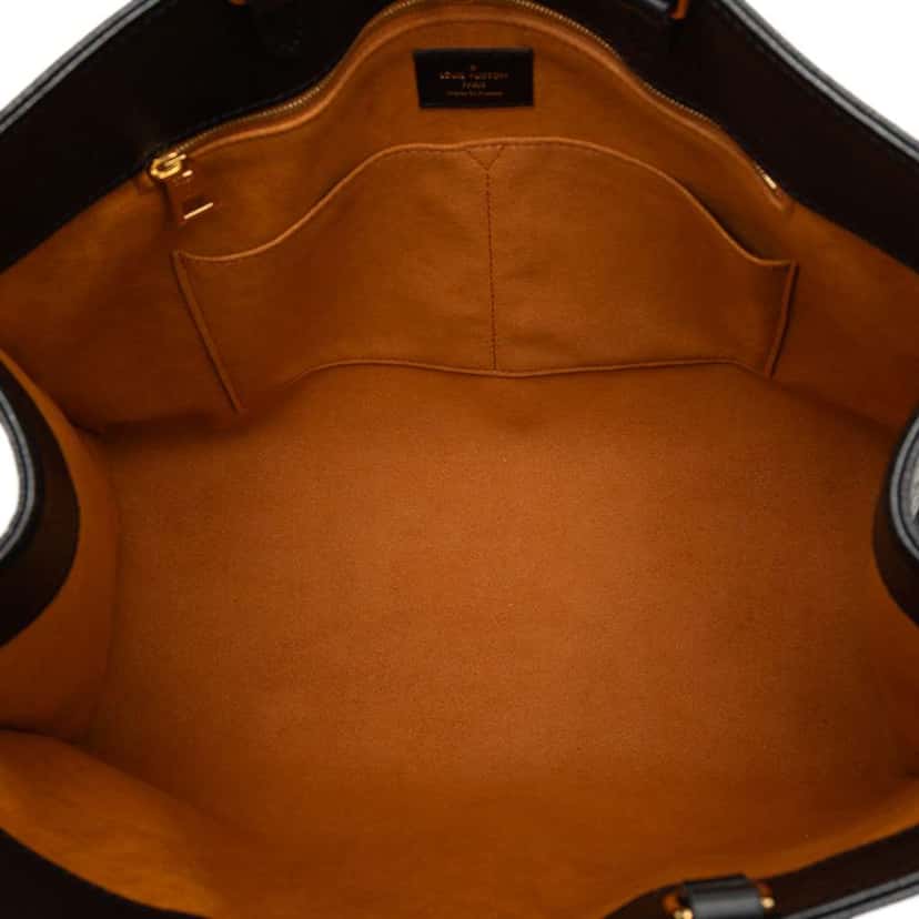 Louis Vuitton Monogram Empreinte Onthego GM Black Leather Very good condition - Model View