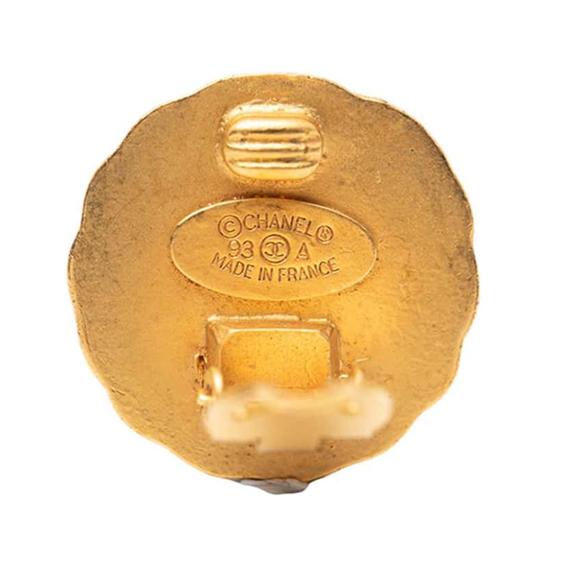 Chanel CC Gold Plated Round Clip On Earrings Gold Metal Good condition - Inside View