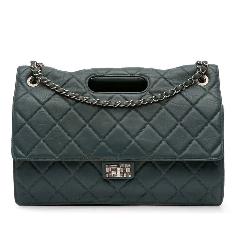 Chanel Paris Byzance Maxi Washed Lambskin Take Away Flap Blue Leather Good condition - Front View