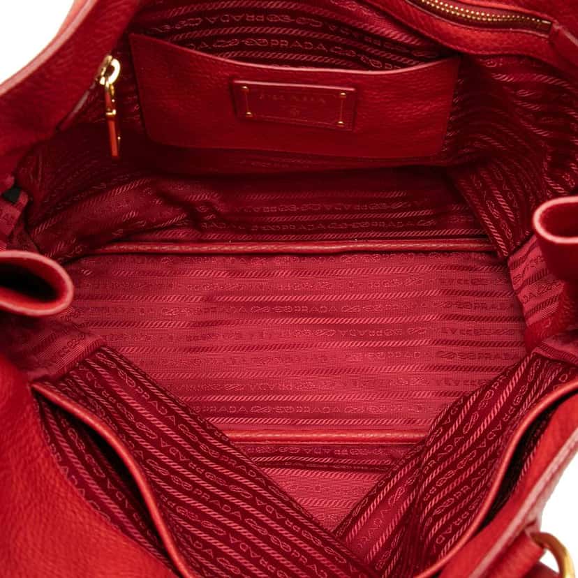 Prada Vitello Daino Side Zip Tote Red Leather Very good condition - Model View