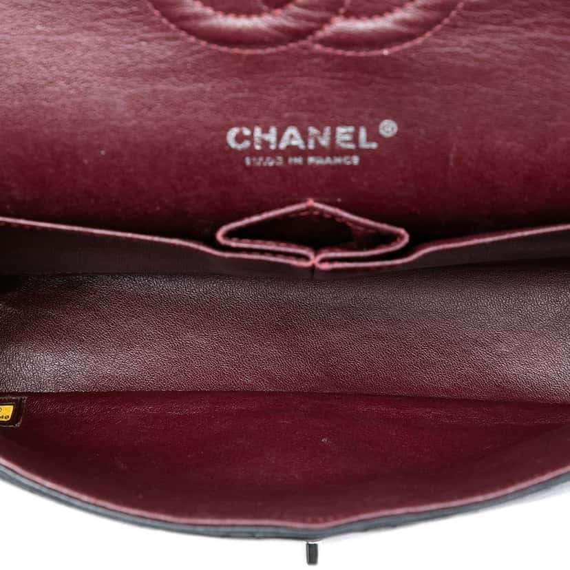 Chanel Medium Classic Lambskin Double Flap Black Leather Good condition - Model View