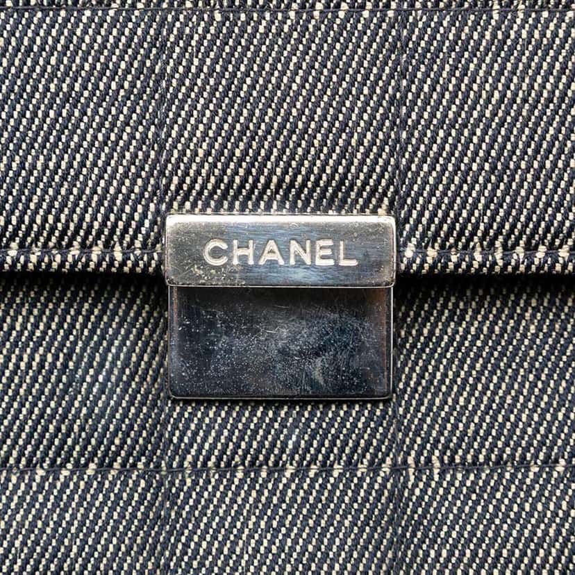 Chanel CC Choco Bar Denim Chain Flap Grey Denim Very good condition - Box View