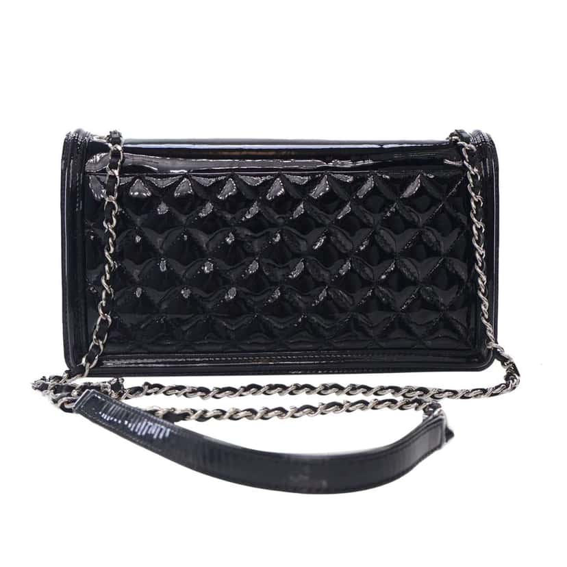 Chanel Patent and Acrylic Crystal Embellished Boy Brick Horizontal Flap Black Leather Good condition - Model View