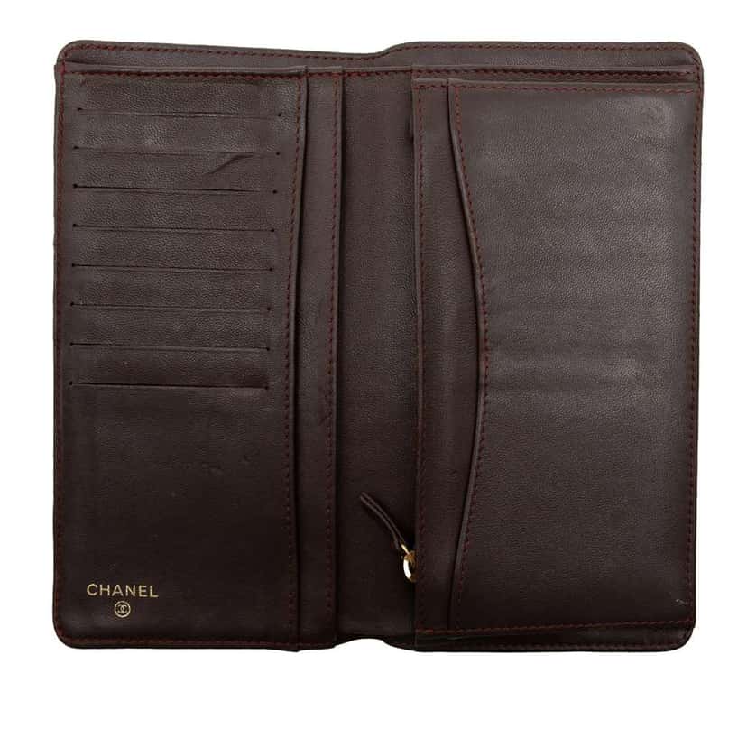 Chanel CC Quilted Lambskin Yen Continental Wallet Black Leather Good condition - Model View