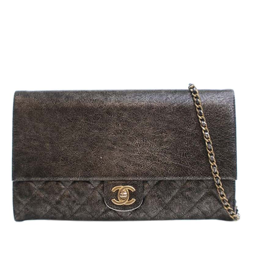 Chanel Cracked Metallic Calfskin Zip Away Chain Clutch Grey Leather Very good condition - Front View