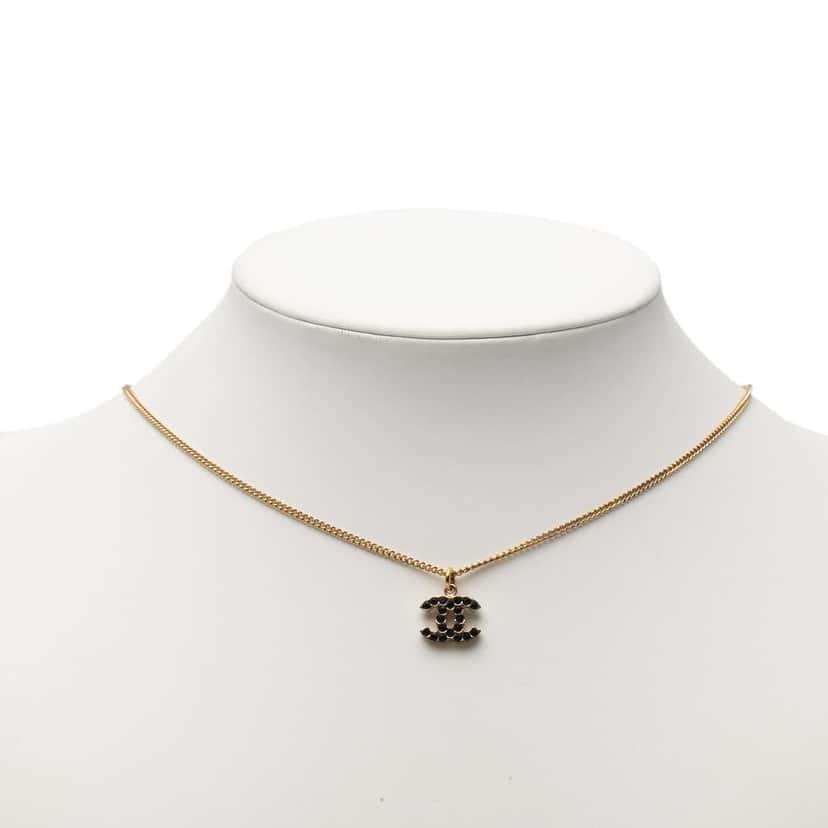 Chanel Gold Plated CC Crystals Pendant Necklace Gold Metal Good condition - Model View