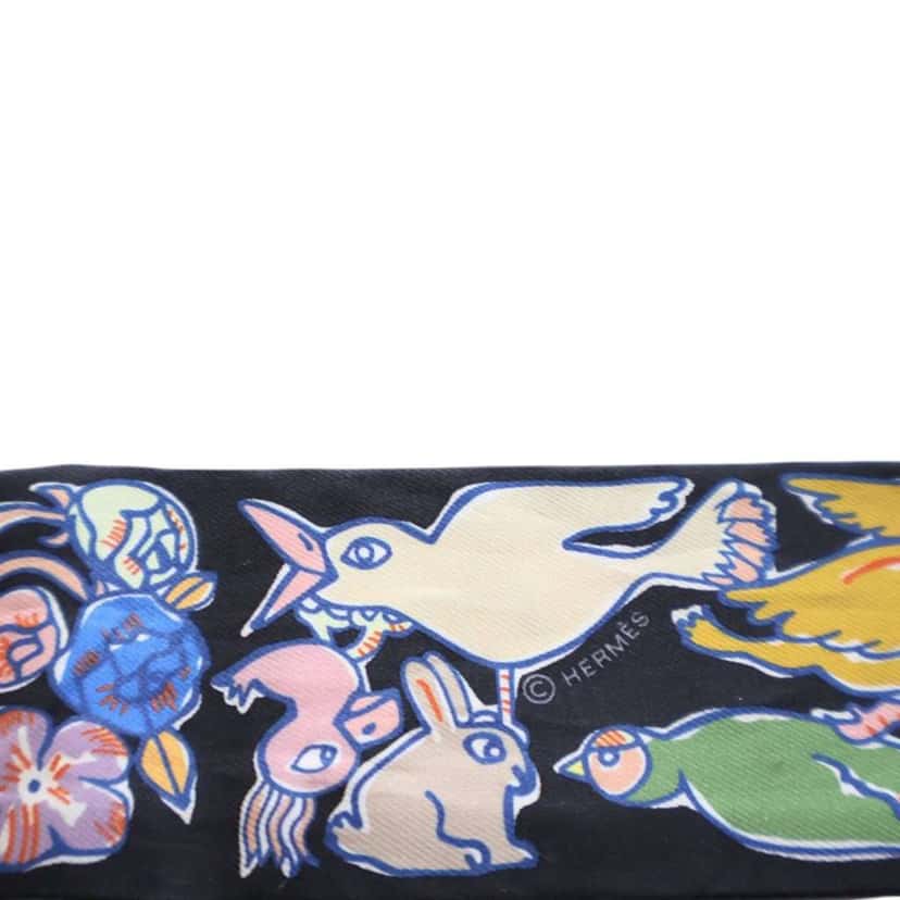 Hermès Mille Et Un Lapins Silk Twilly Scarf Black Silk Very good condition - Inside View