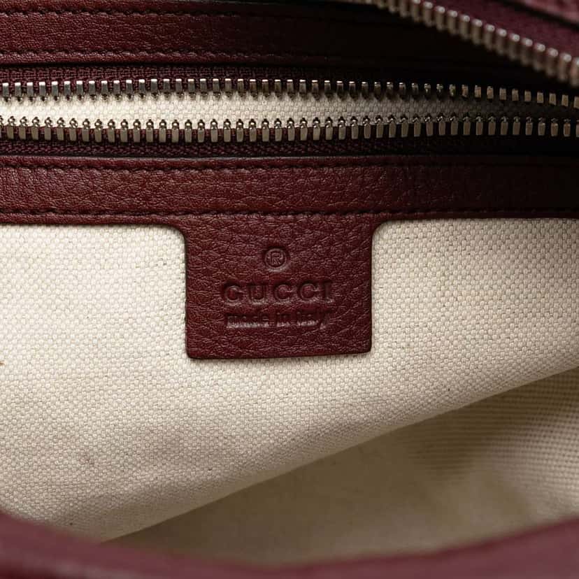 Gucci Medium Pebbled Calfskin Soho Messenger Bag Red Leather Good condition - Box View