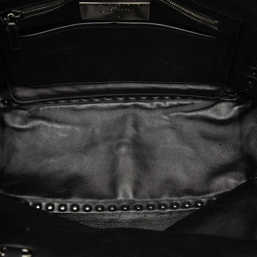 Valentino Medium Leather Rockstud Trapeze Satchel Black Leather Good condition - Model View