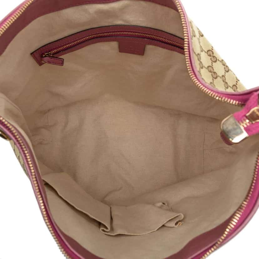 Gucci GG Canvas Heart Bit Shoulder Bag Brown Canvas Good condition - Model View