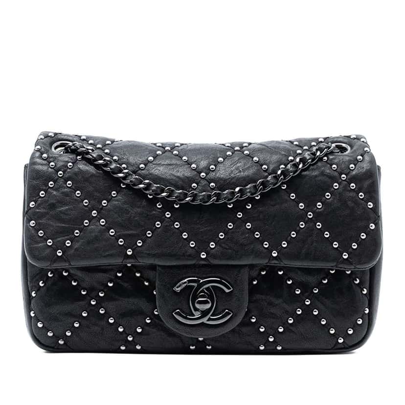 Chanel Small Quilted Distressed Calfskin Studded Metal Beauty Flap Black Leather Good condition - Front View