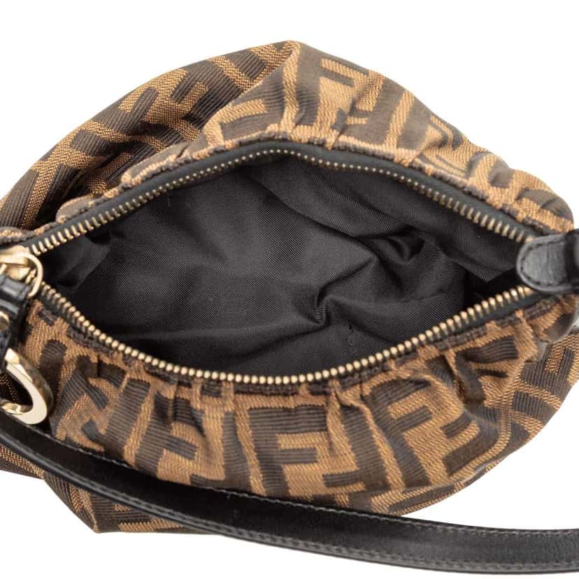 Fendi Zucca Canvas Shoulder Bag Brown Canvas Good condition - Model View