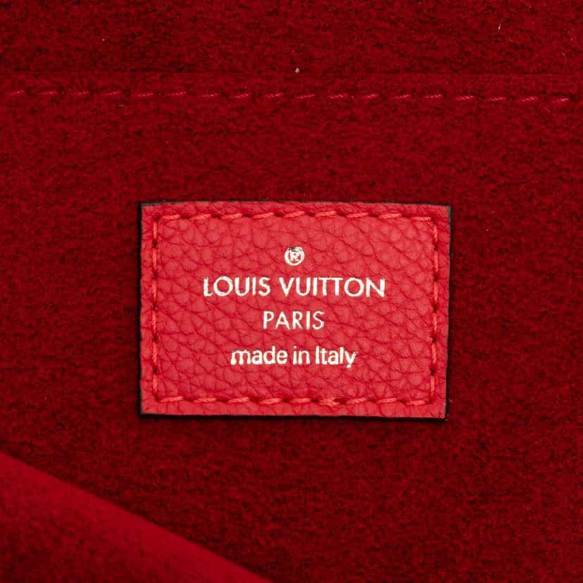 Louis Vuitton Taurillon Pochette Jour PM Red Leather Good condition - Box View