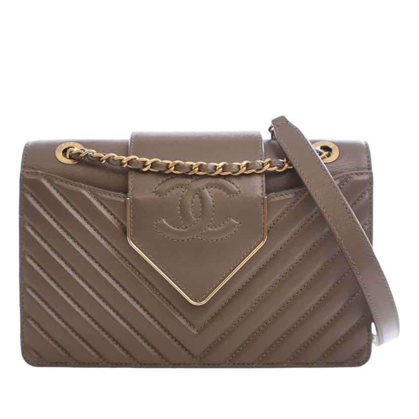 Chanel Mini Chevron Sheepskin Leather Collar and Tie Flap Brown Leather Good condition - Front View