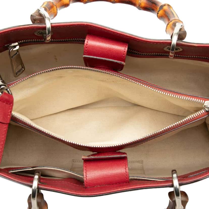 Gucci Medium Calfskin Blooms Bamboo Shopper Satchel Red Leather Very good condition - Model View