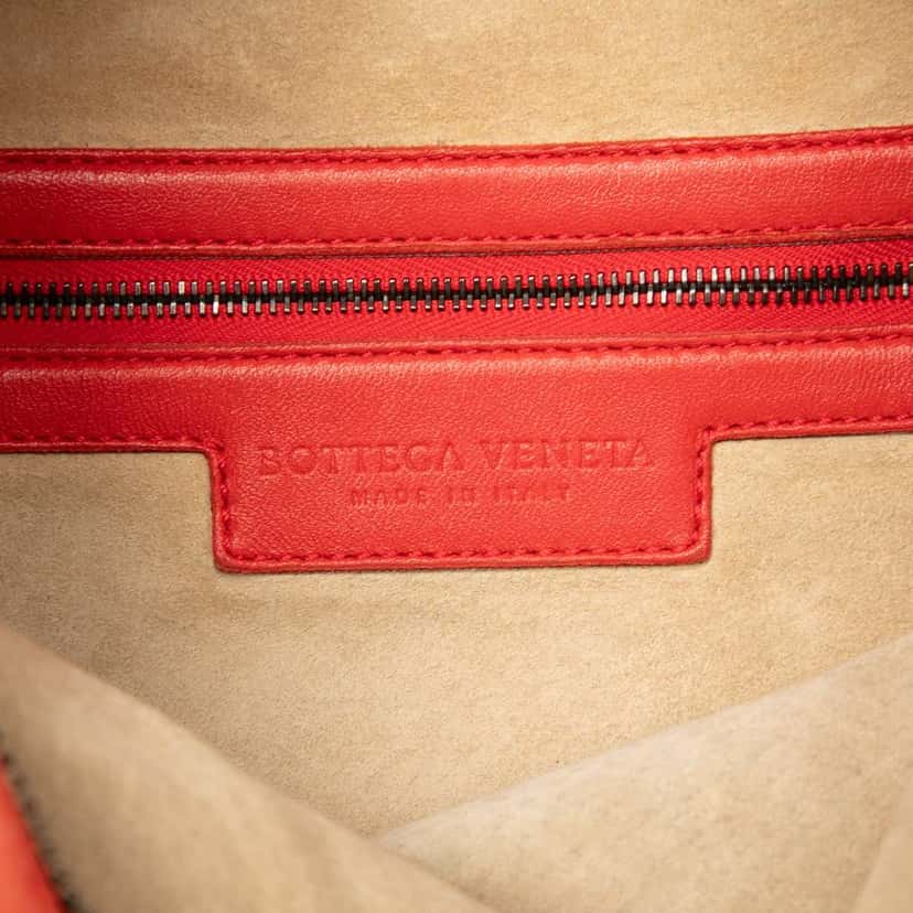 Bottega Veneta Small Perforated Nappa Intrecciato Veneta Hobo Red Leather Good condition - Box View