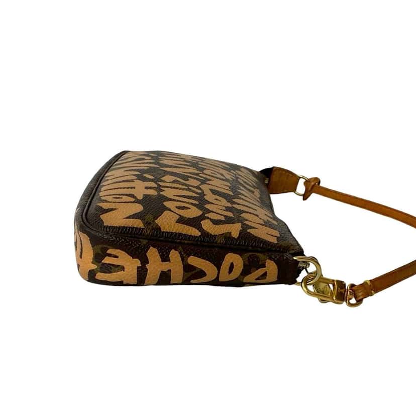 Louis Vuitton Stephen Sprouse Monogram Graffiti Pochette Accessoires Brown Good condition - Model View